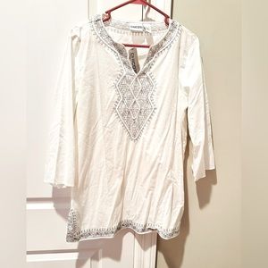 Chico white with gray embroidery Tunic NWT